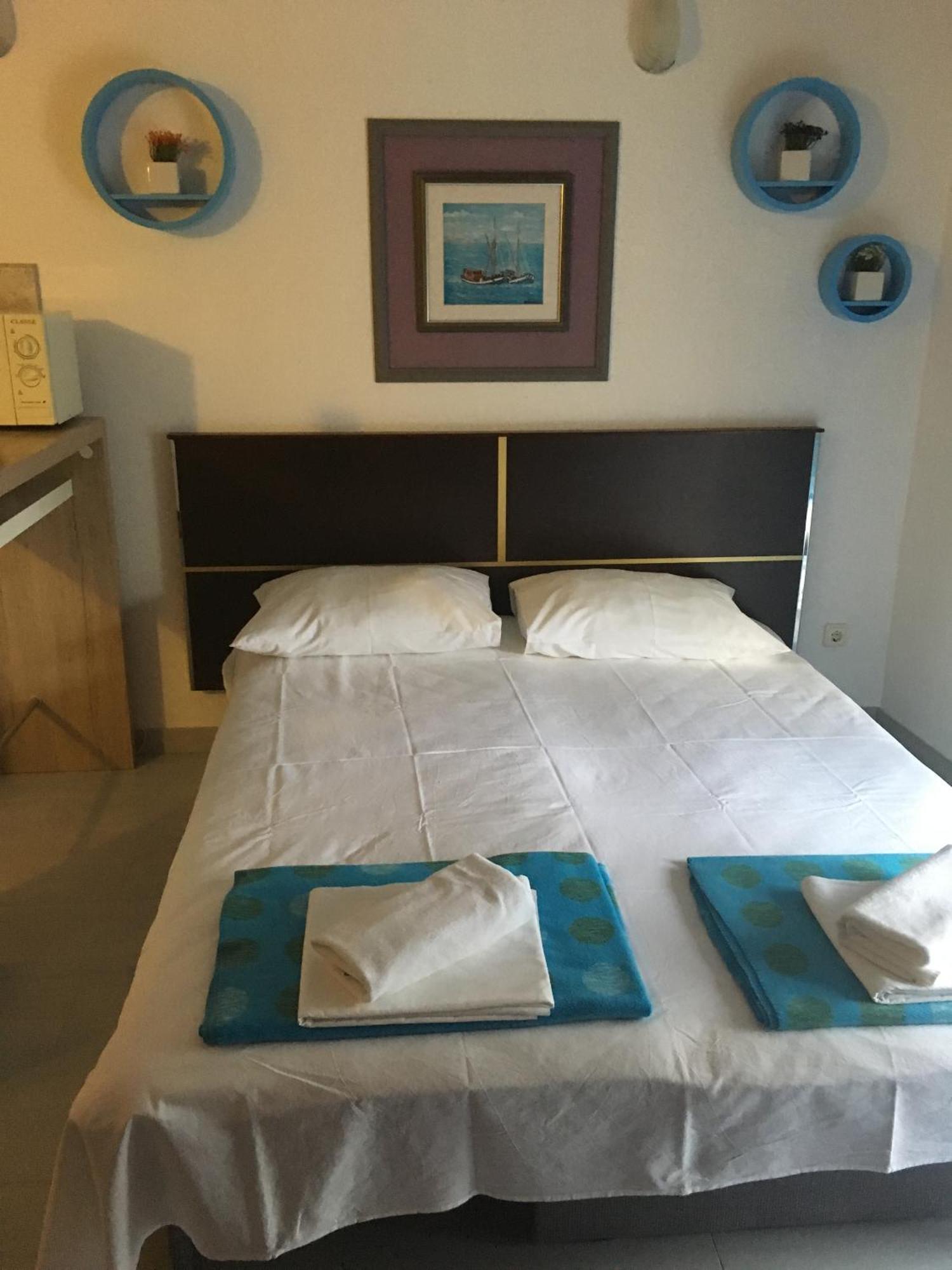 Apartments By The Sea Promajna, Makarska - 2673 Bilik gambar